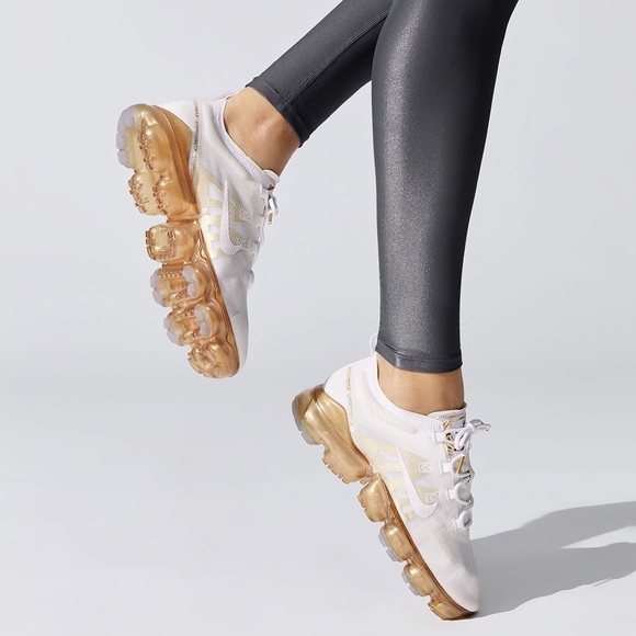 vapormax cream light bone